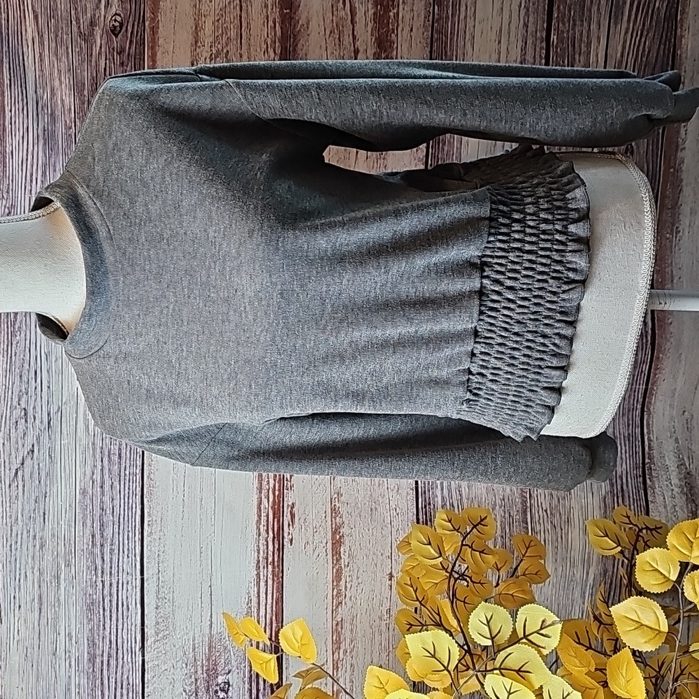 NEW URBAN ROMANTICS GRAY LONG SLEEVE ELASTIC CROP PULLOVER SWEATSHIRT